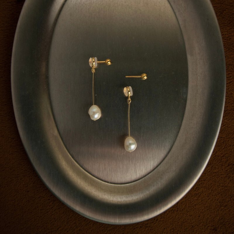 Axis 纯银两戴天然巴洛克吊挂珍珠耳环・圣诞礼盒・定制化礼物 - 耳环/耳夹 - 珍珠 金色