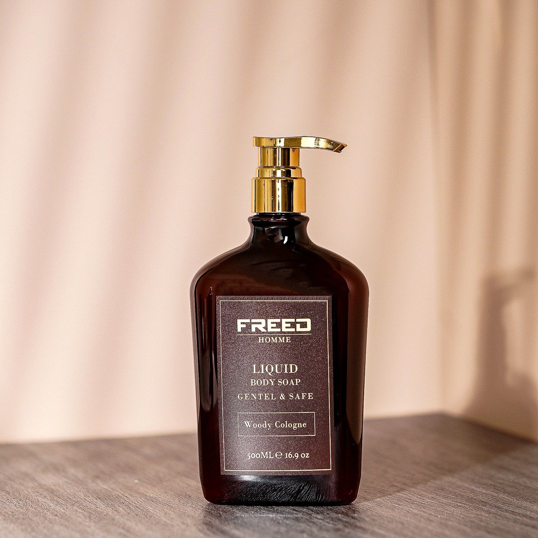 【FREED】男士檀香沐浴乳 500ml 免费刻字 - 沐浴用品 - 塑料 咖啡色