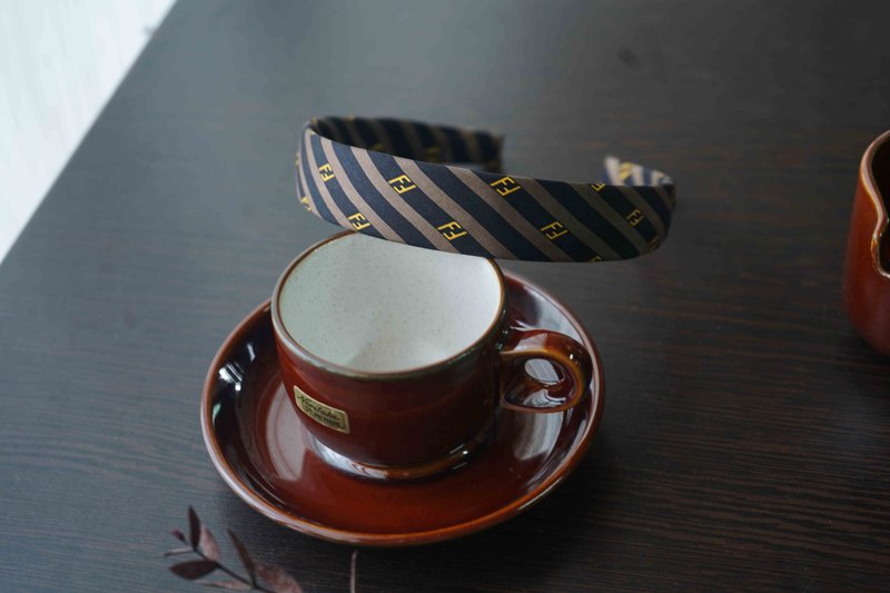 古董领带改制手工发箍-FENDI苦巧克力棕-窄版 - 发带/发箍 - 丝．绢 咖啡色