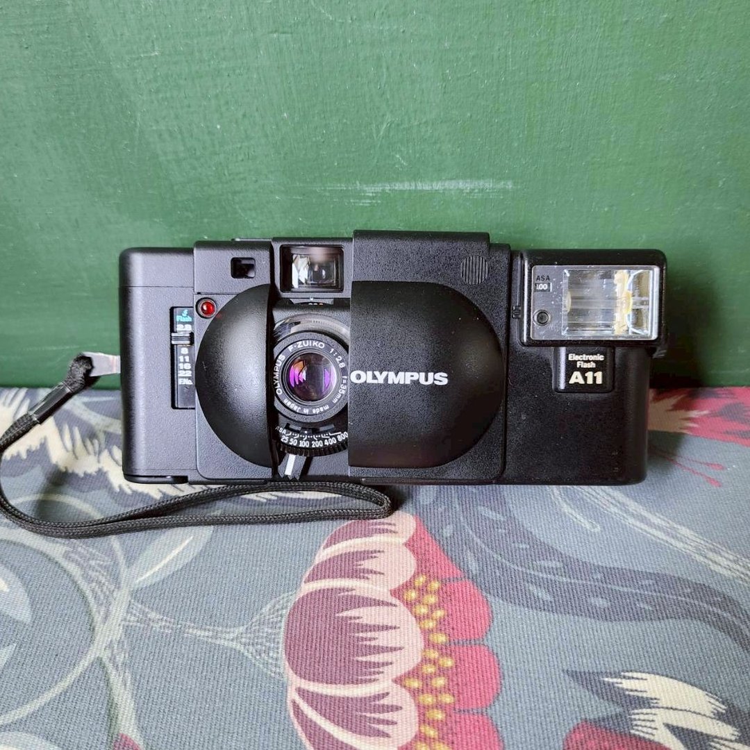 专业相机店 Olympus XA / A11 底片相机 (保固 30 天) - 相机 - 其他金属 黑色