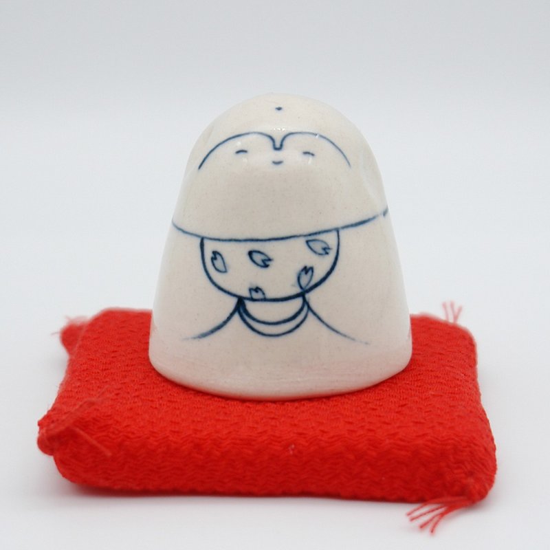 手工陶瓷娃娃地藏菩萨像带坐垫 - 摆饰 - 瓷 白色