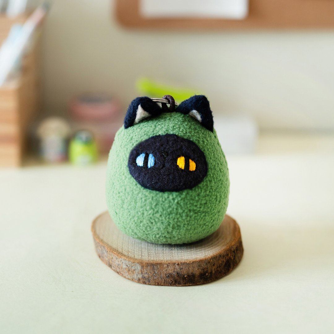 手工制牛油果黑猫公仔钥匙圈 - 钥匙链/钥匙包 - 其他材质 绿色