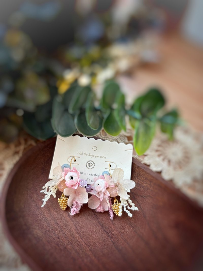 粉红白花短耳环 - 耳环/耳夹 - 植物．花 粉红色