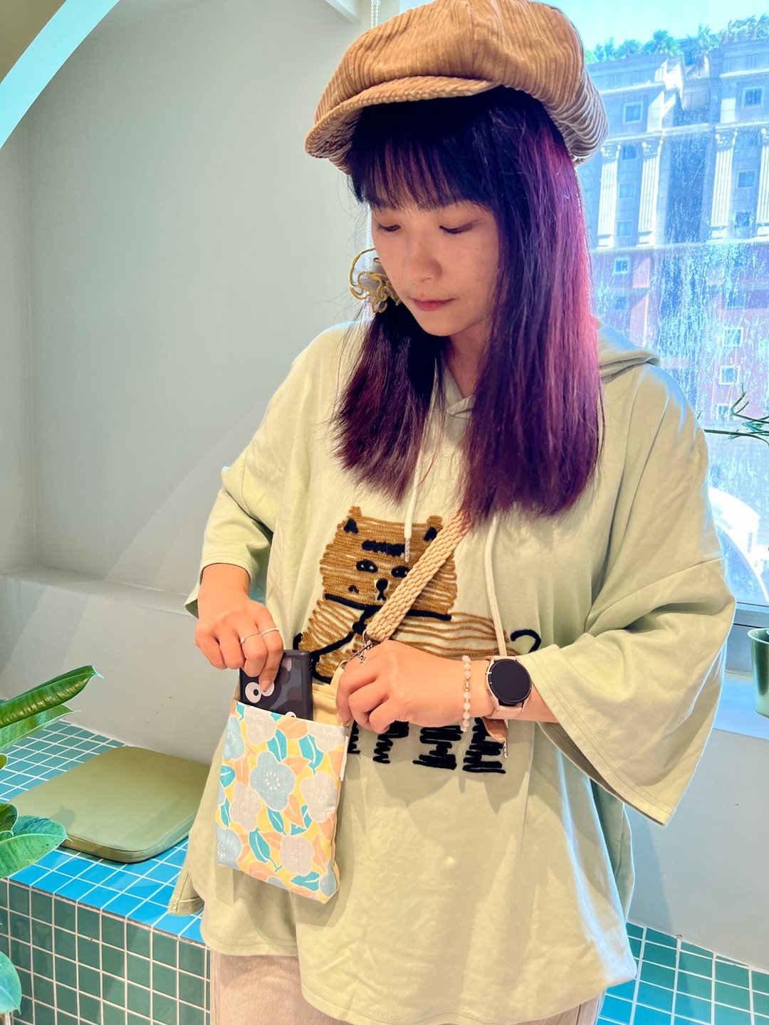 花艺 手机袋 旅行斜背袋 解放双层妈妈救星 - 手机壳/手机套 - 棉．麻 多色