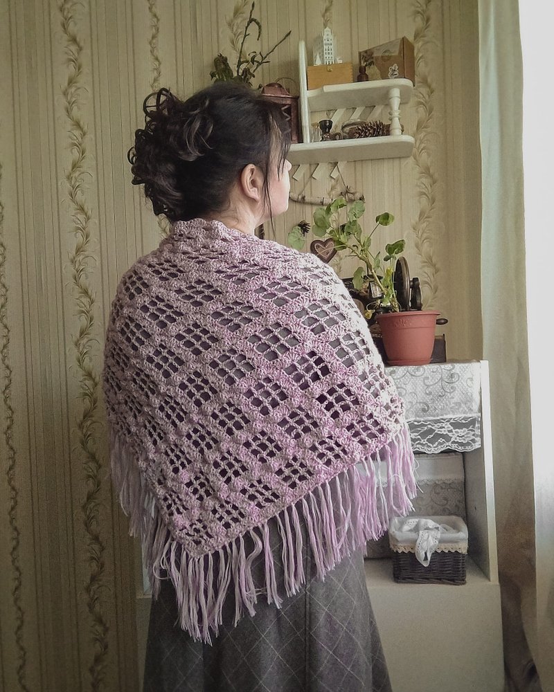 Cottagecore crocheted shawl Pale pink wool lace knitted shawl - 围巾/披肩 - 木头 粉红色