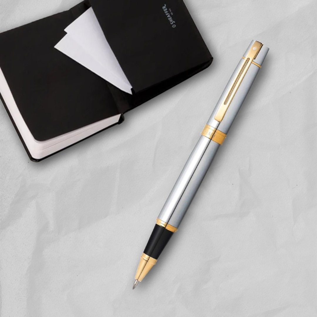 【SHEAFFER】300 系列银杆金夹钢珠笔+A6 笔记本礼盒 免费刻字 - 钢珠笔 - 其他金属 银色