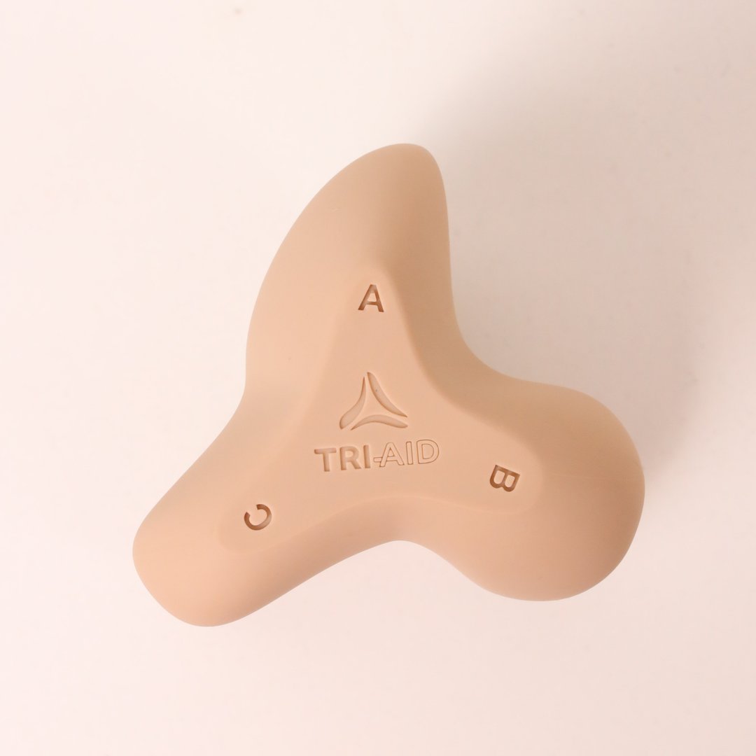Tri-Aid 急救三角 头痛救星 Tri Aid 肌筋膜舒缓按摩器 奶茶杏 - 运动/健身用品 - 硅胶 卡其色