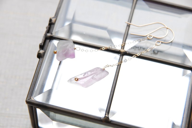 Striped rough rock fluorite chain earrings no.2 14kgf - 耳环/耳夹 - 半宝石 粉红色