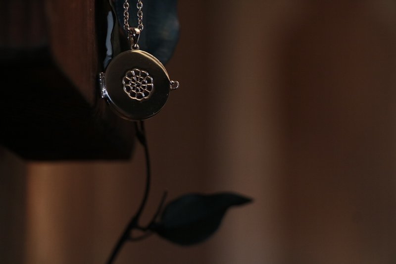 LOCKET | 家徽系列项链 - 手链/手环 - 银 