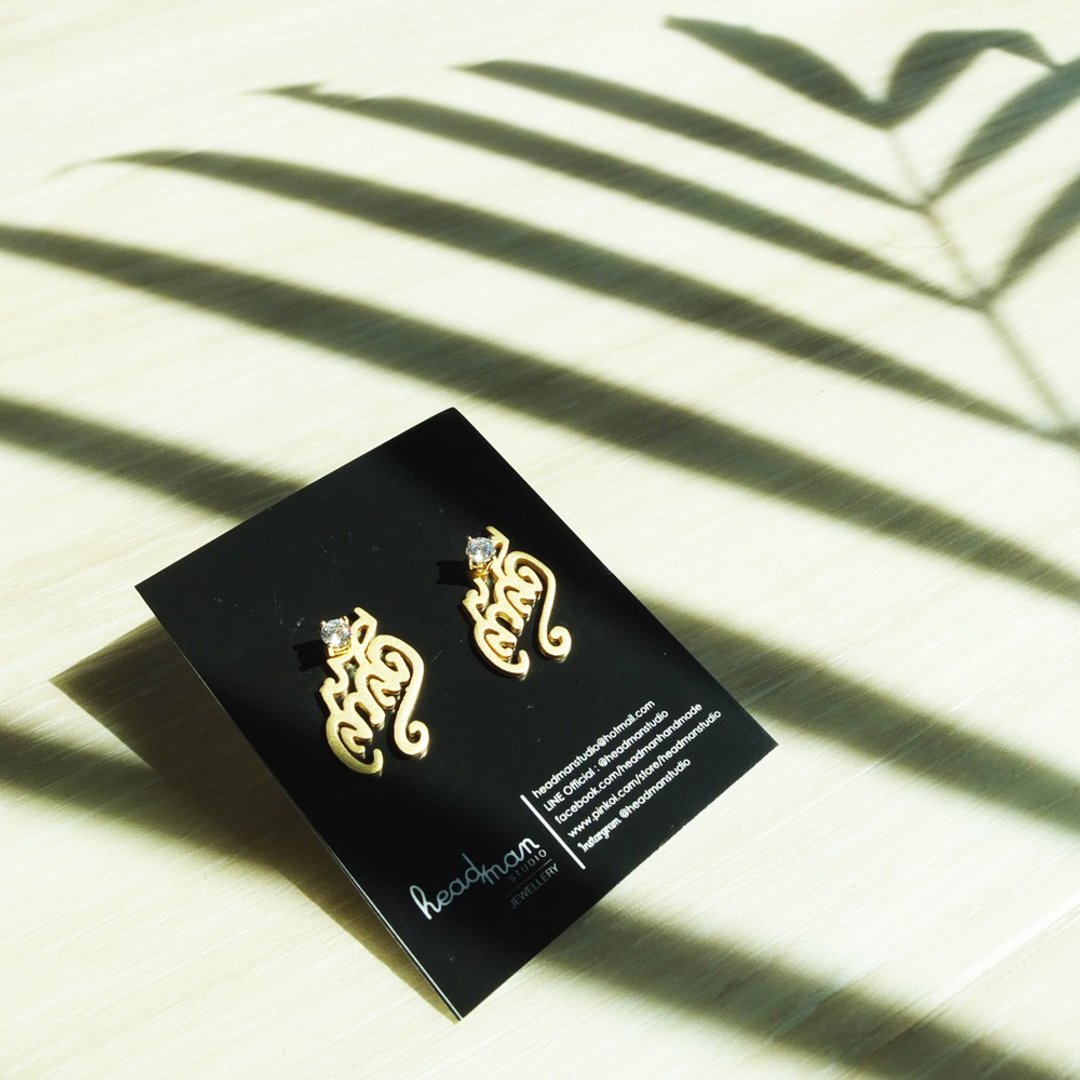 EARRINGS Sa-Was-Dee (HELLO) - 耳环/耳夹 - 其他金属 金色
