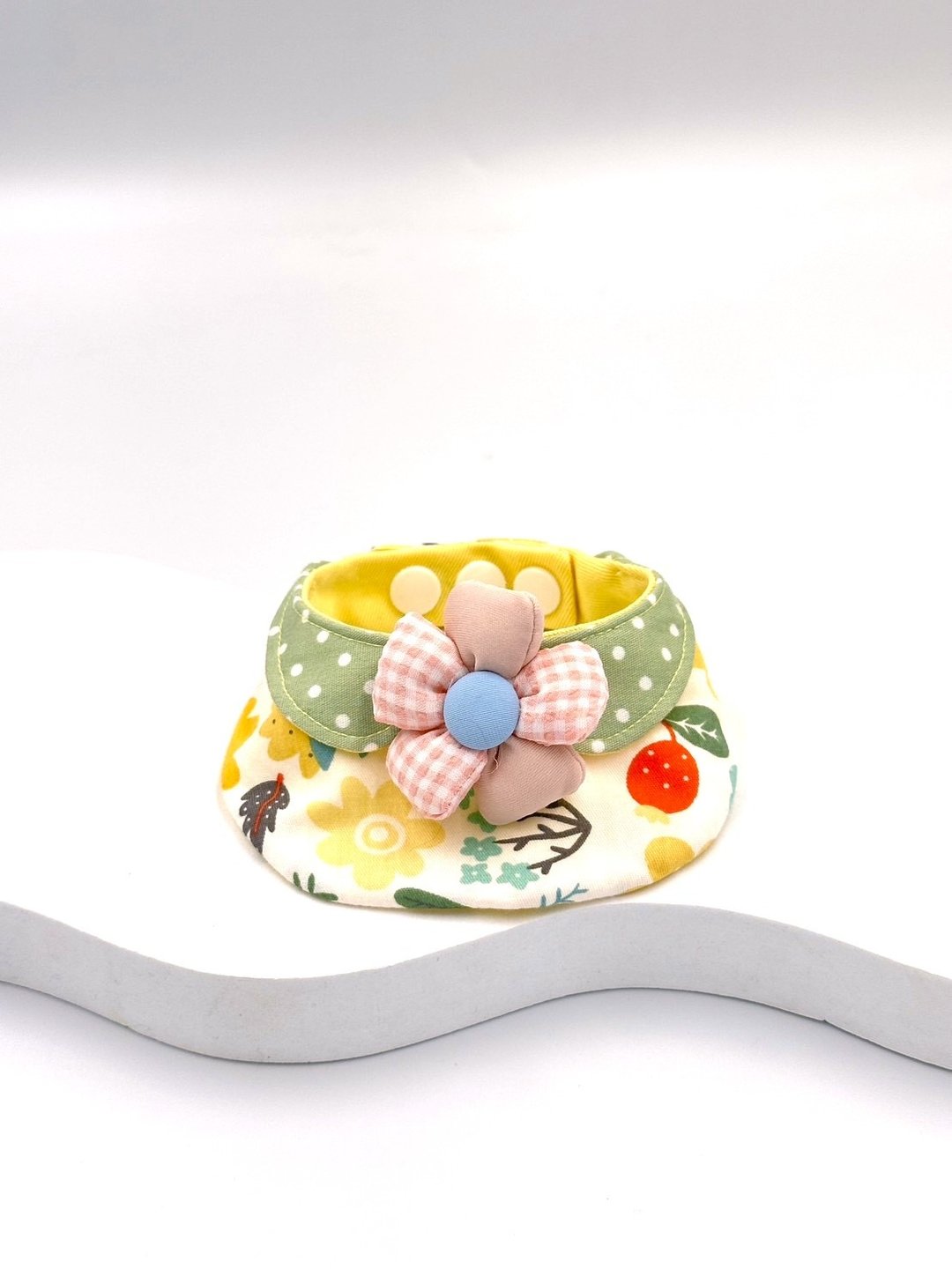 原创设计 宠物春夏田园风手作领巾-适合中小型 - 订制抱枕/饰品 - 棉 多色