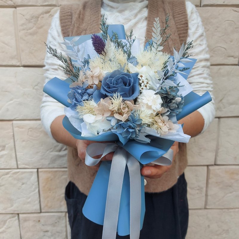 情人节 韩式 永生玫瑰花束 平价 送礼 告白 永生白粉玫瑰 求婚花 - 干燥花/捧花 - 植物．花 蓝色