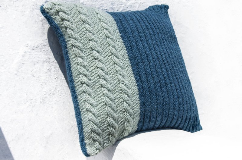 手工钩针编织抱枕套/麻花钩织抱枕套/欧洲抱枕套/北欧钩织抱枕套 - 枕头/抱枕 - 羊毛 蓝色