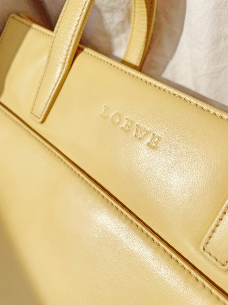 【客人预留】 Loewe 奶茶手挽袋手提包手拎包公文包通勤包公文包 - 手提包/手提袋 - 真皮 卡其色