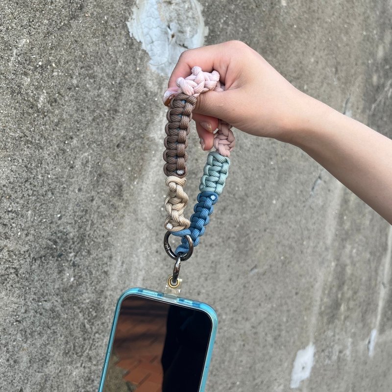 伞绳编织手腕挂绳 螺旋造型手机挂绳 手腕绳 万用短挂绳 - 挂绳/吊绳 - 尼龙 多色