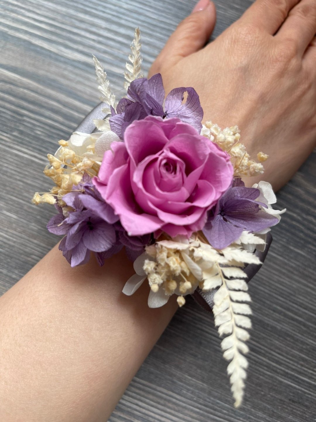 【手腕花】永生花/不凋花/玫瑰/饰品/婚礼/手饰/舞会 - 胸花/手腕花 - 植物．花 