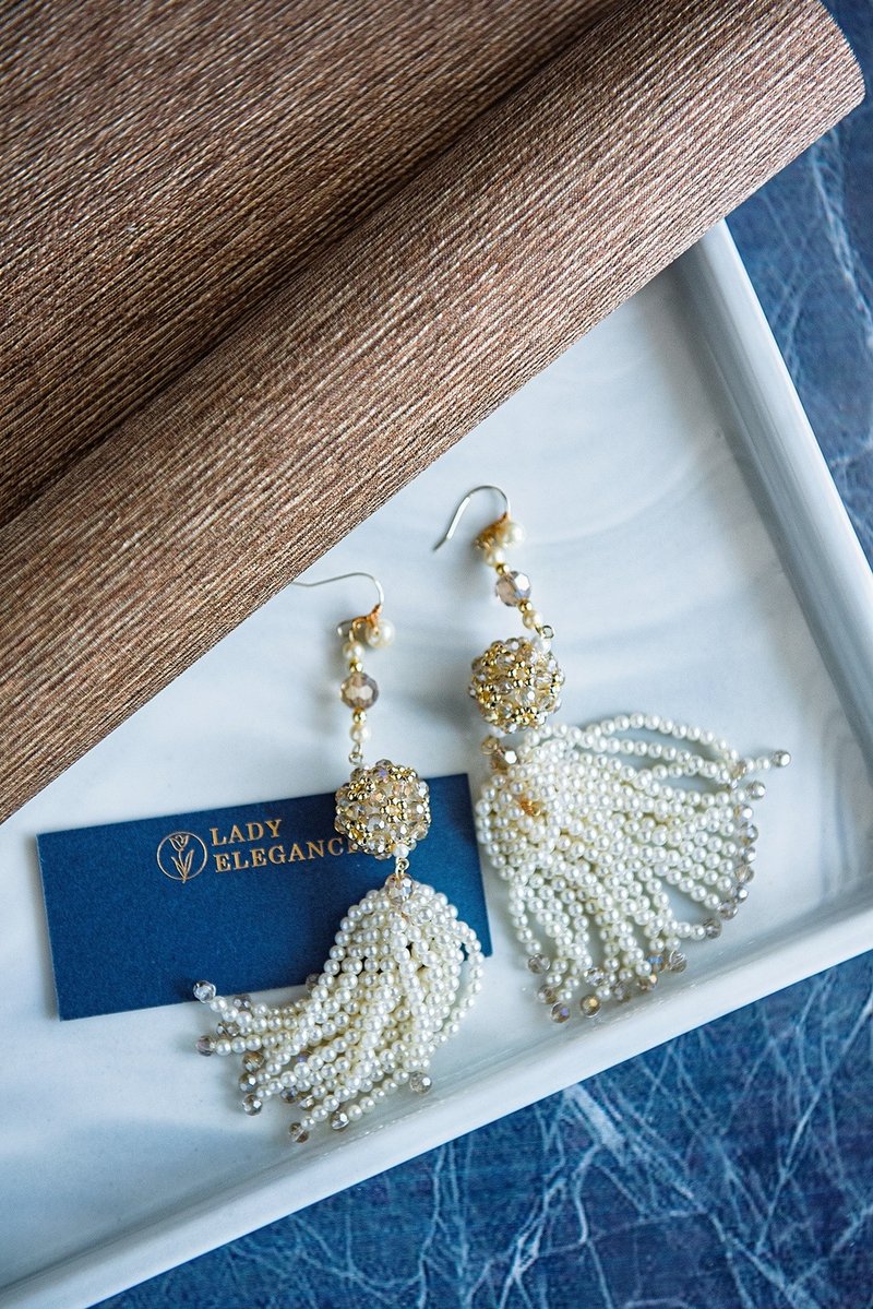 粉黛佳人 高雅漫波手工珠耳环 - 耳环/耳夹 - 玻璃 