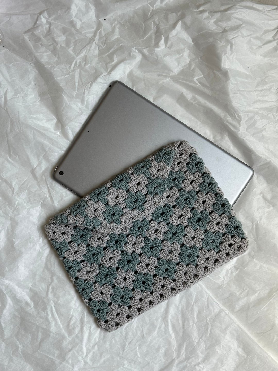 手工钩针编织撞色小花 平板包 iPad 套 - 平板/电脑保护壳 - 棉 灰色
