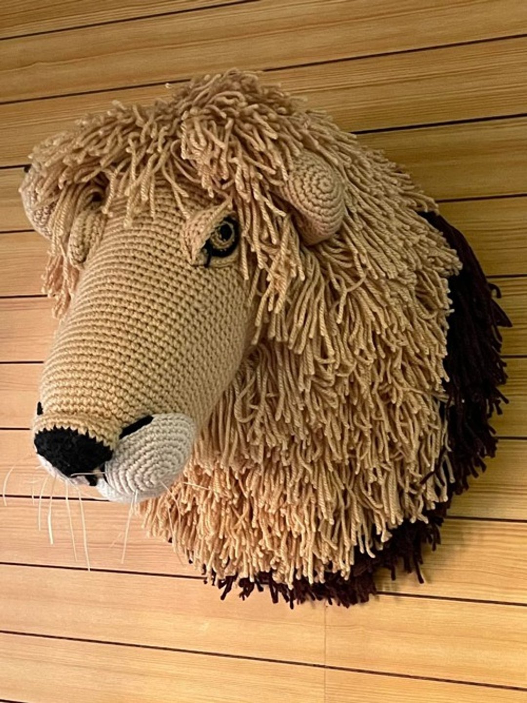 Crochet Animal Lion Trophy head interior decoration - 墙贴/壁贴 - 棉 卡其色