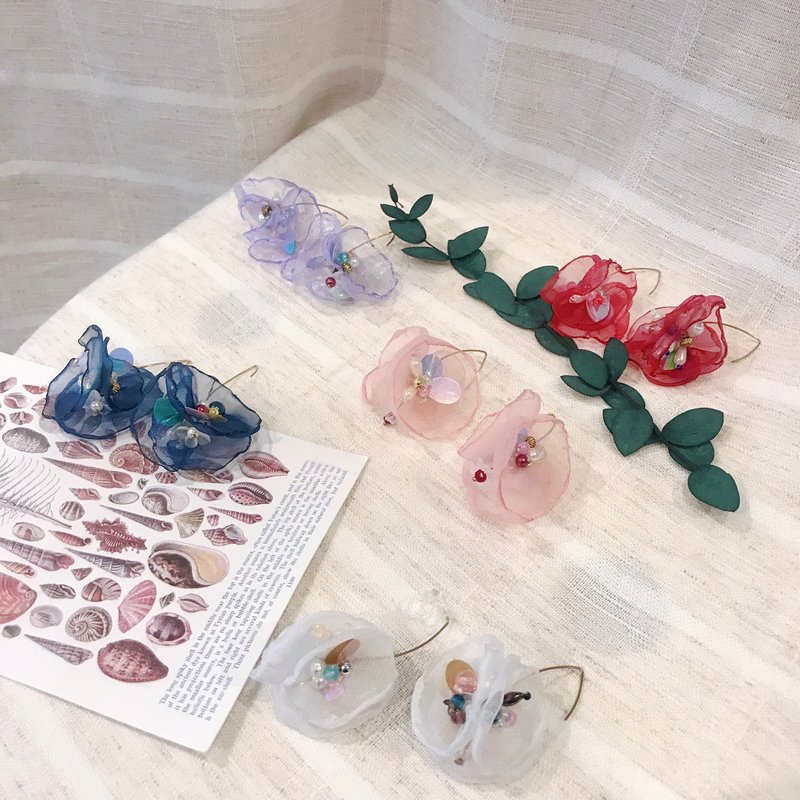 手作刺绣//九重葛花球轻透珠绣耳环//可改夹式 - 耳环/耳夹 - 绣线 多色