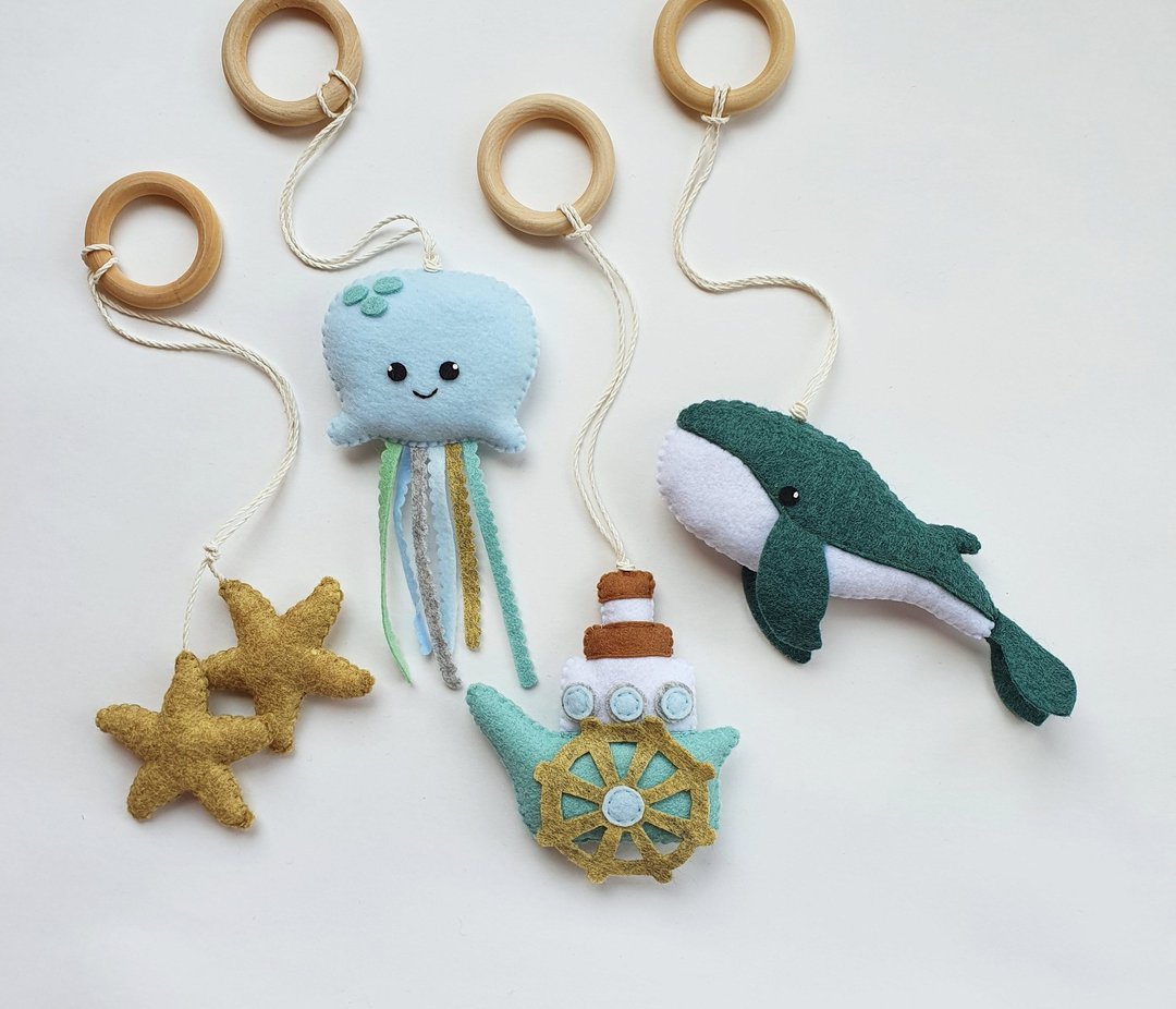 Sea baby play gym, wooden baby gym with toy, Infant activity center, sea nursery - 满月礼盒 - 环保材料 
