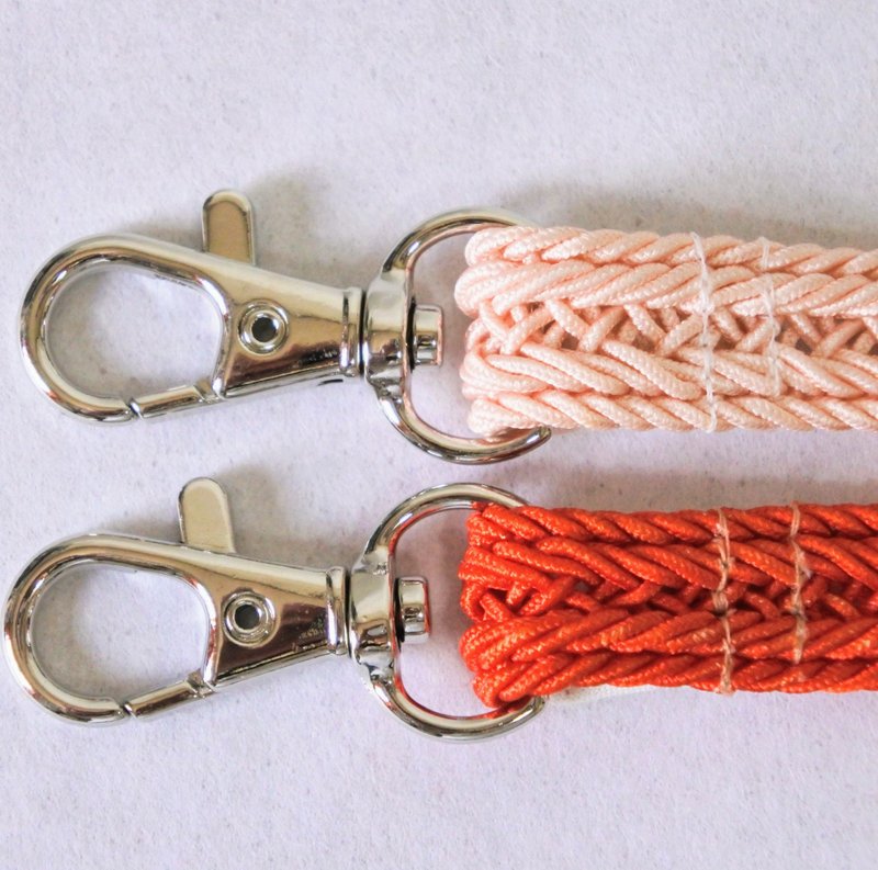 改造和服：用和服带制作的智慧型手机肩带和智慧型手机挂带 - 挂绳/吊绳 - 丝．绢 橘色