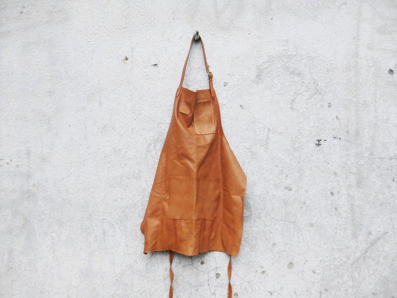 ~后菜园~自制配件 猪头皮连身围裙 BC-261 - 围裙 - 真皮 咖啡色