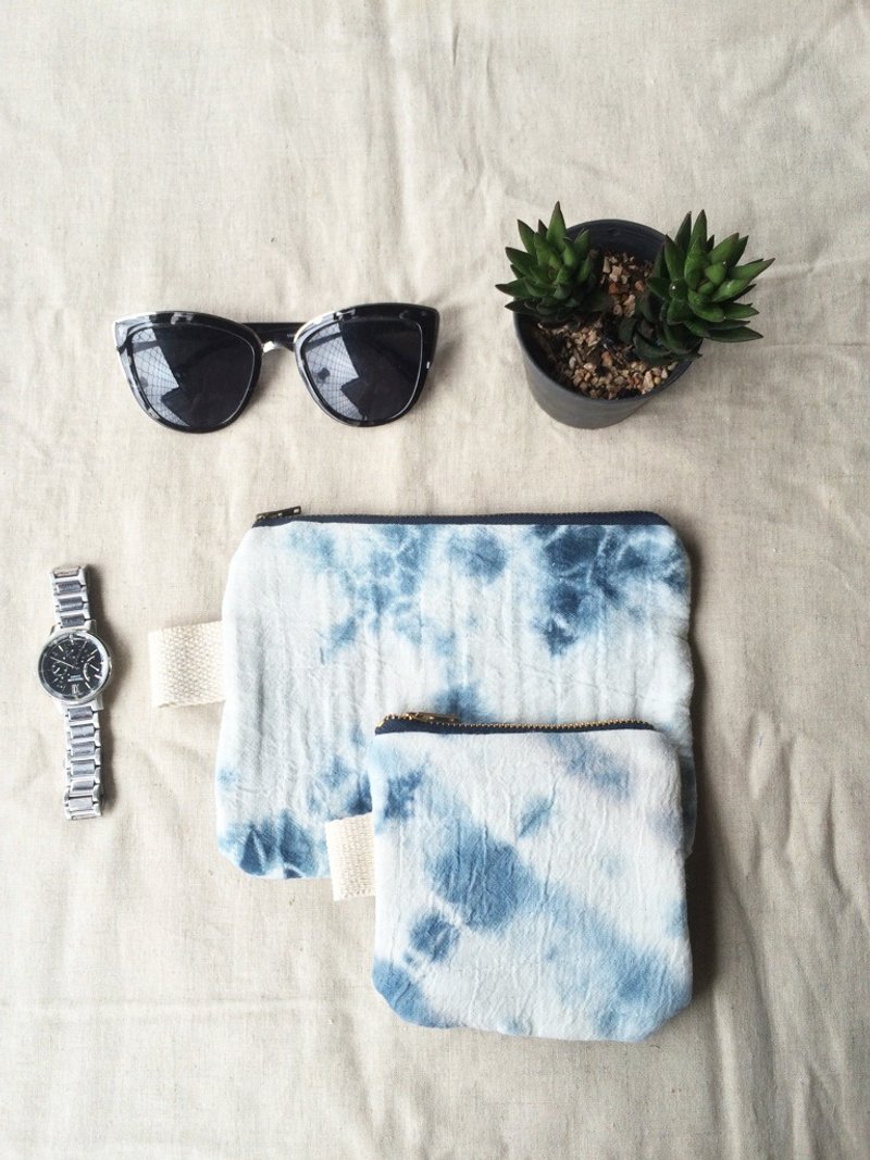 Set of 2 Hand Dyed Tie-dye 100% Unbleached Cotton Cosmetic bag, Coin Purse, Accessories Bag, Small Gadget Bag, Zipper Pouch - 化妆包/杂物包 - 棉．麻 蓝色