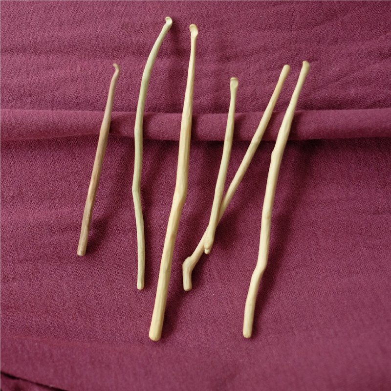 搔搔耳朵 _ 掏耳棒   |  木制小孩   | 礼物 - 脸部按摩/清洁工具 - 木头 咖啡色