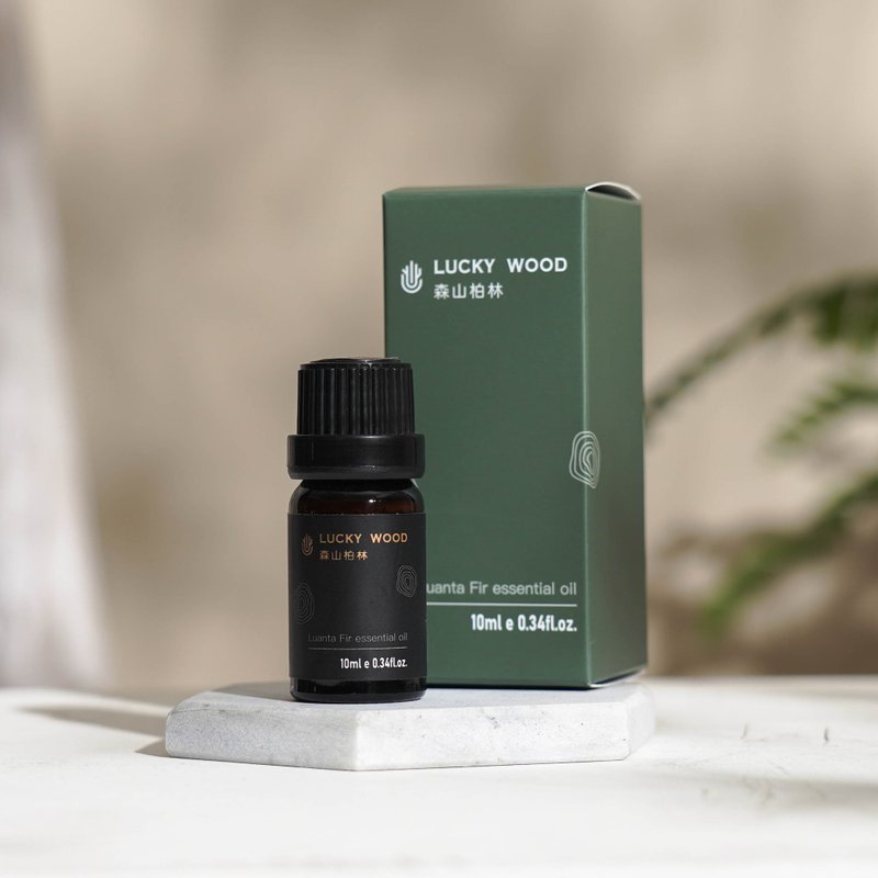 【 LUCKY WOOD】森山柏林 香柏木精油10ml (盒装) - 香薰/精油/线香 - 木头 