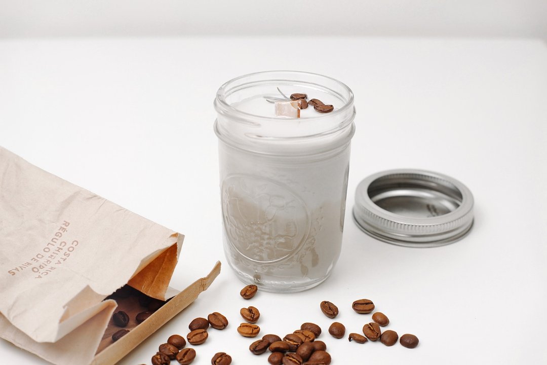 精油蜡烛#3 Cappuccino-乳香与苦橙叶 - 蜡烛/烛台 - 玻璃 咖啡色