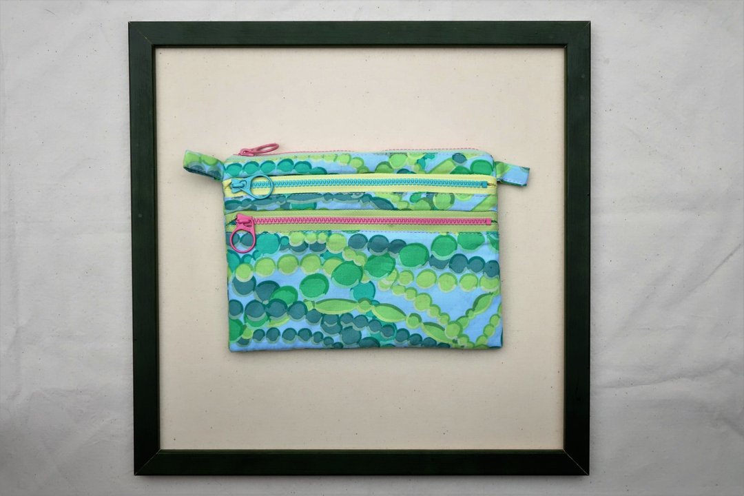 绿色珍珠项链 7"三层拉链包 随身包 杂物包 Green pearl necklace 7" 3 zipper pouch - 化妆包/杂物包 - 棉．麻 绿色