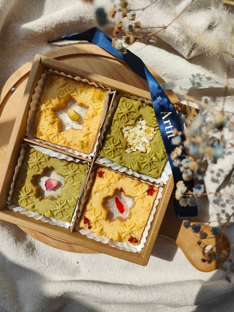 【新年礼盒两盒包邮】糖心花饼 (12 入礼盒) - 手工饼干 - 新鲜食材 红色