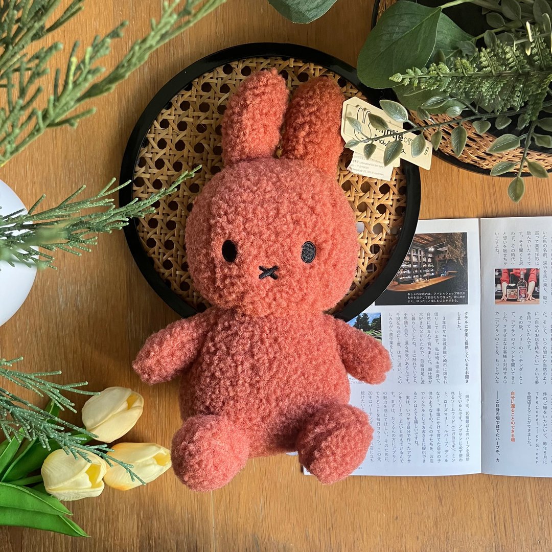 BON TON TOYS 米菲兔环保填充玩偶-红桦23/33cm - 玩偶/公仔 - 环保材料 红色