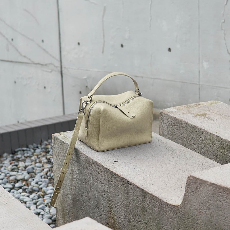 Mini Valley Cube Shoulder Bag开心果绿-侧背/斜背/小包 - 侧背包/斜挎包 - 真皮 绿色