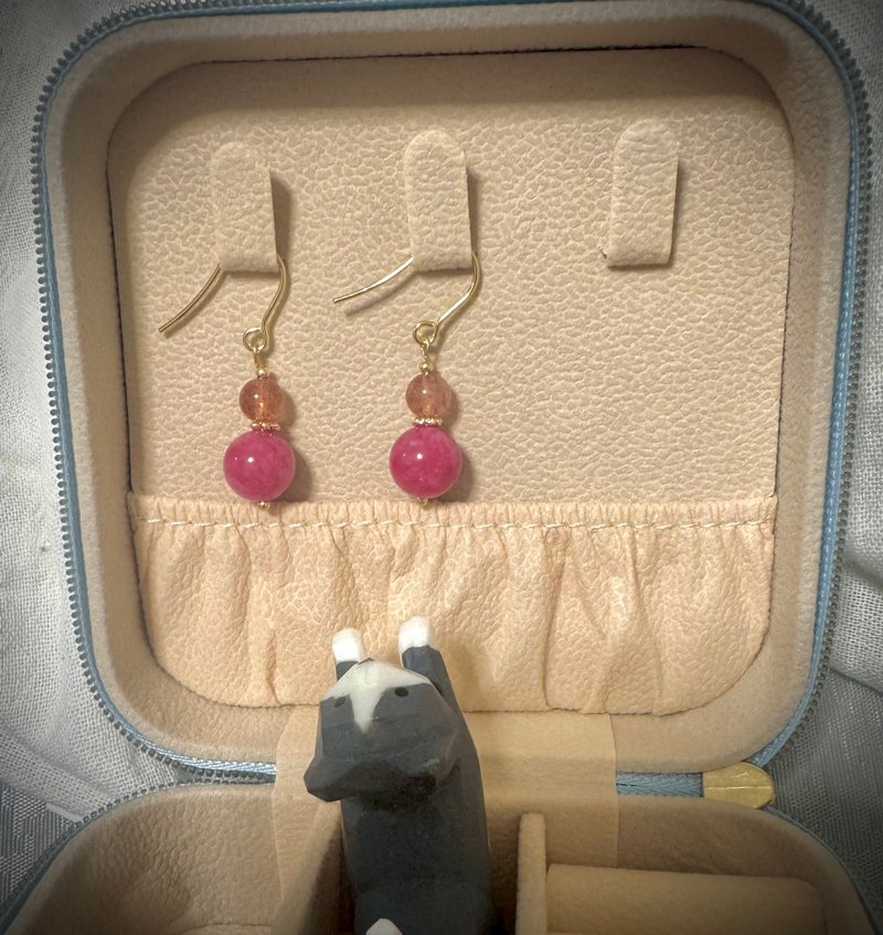 水晶系列 - 桃影嫣然粉色耳环 - 耳环/耳夹 - 水晶 粉红色