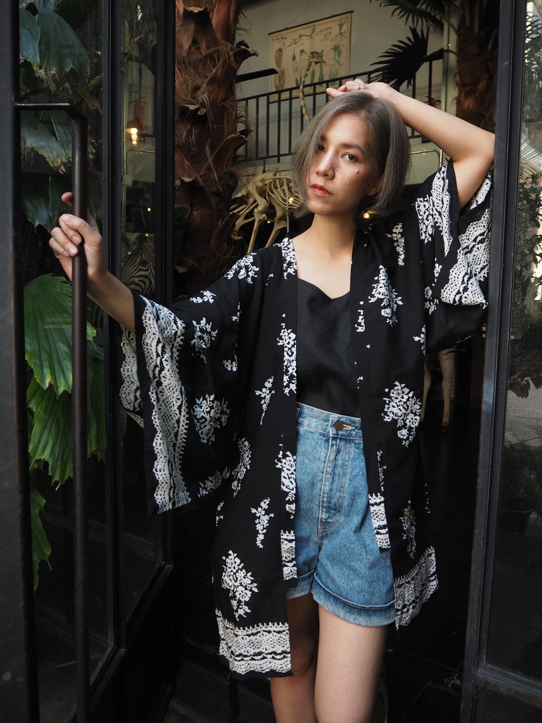 Kimono Blouse, black &amp; white printed, cotton rayon - 女装西装外套/风衣 - 棉．麻 黑色