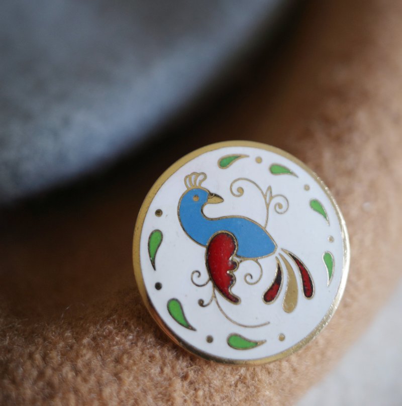 古董古典艺术珐琅动物小鸟孔雀圆形别针 胸针 专利 A68 - 胸针 - 其他金属 金色