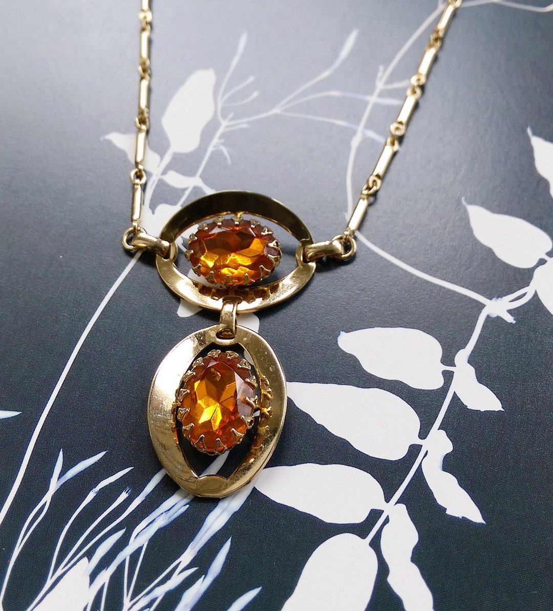 【西洋古董饰品】 摩登 黄澄 莱茵钻 项链 短链 - 项链 - 其他金属 金色