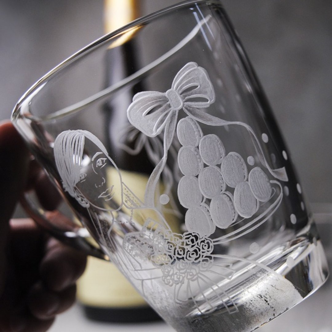 (一对价) 320cc【法国结婚对杯】(写实版) 法式马卡龙婚纱马克杯 - 订制画像 - 玻璃 黑色