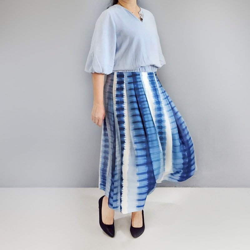 蓝叠影-隐拉长裙(环保数位印花) - 裙子 - 棉．麻 蓝色