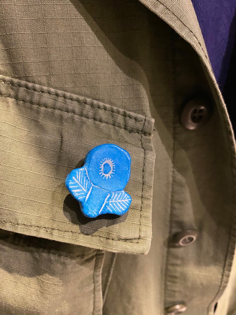 OurShine - 森山旅 小圆野花 黏土心口针 - 胸针 - 粘土 蓝色