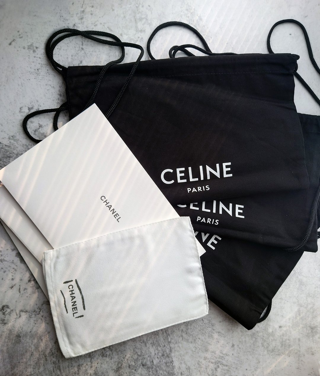 活动完结-免费送CHANEL保养手套 CELINE束口袋双肩包背包tote bag - 后背包/双肩包 - 棉．麻 黑色