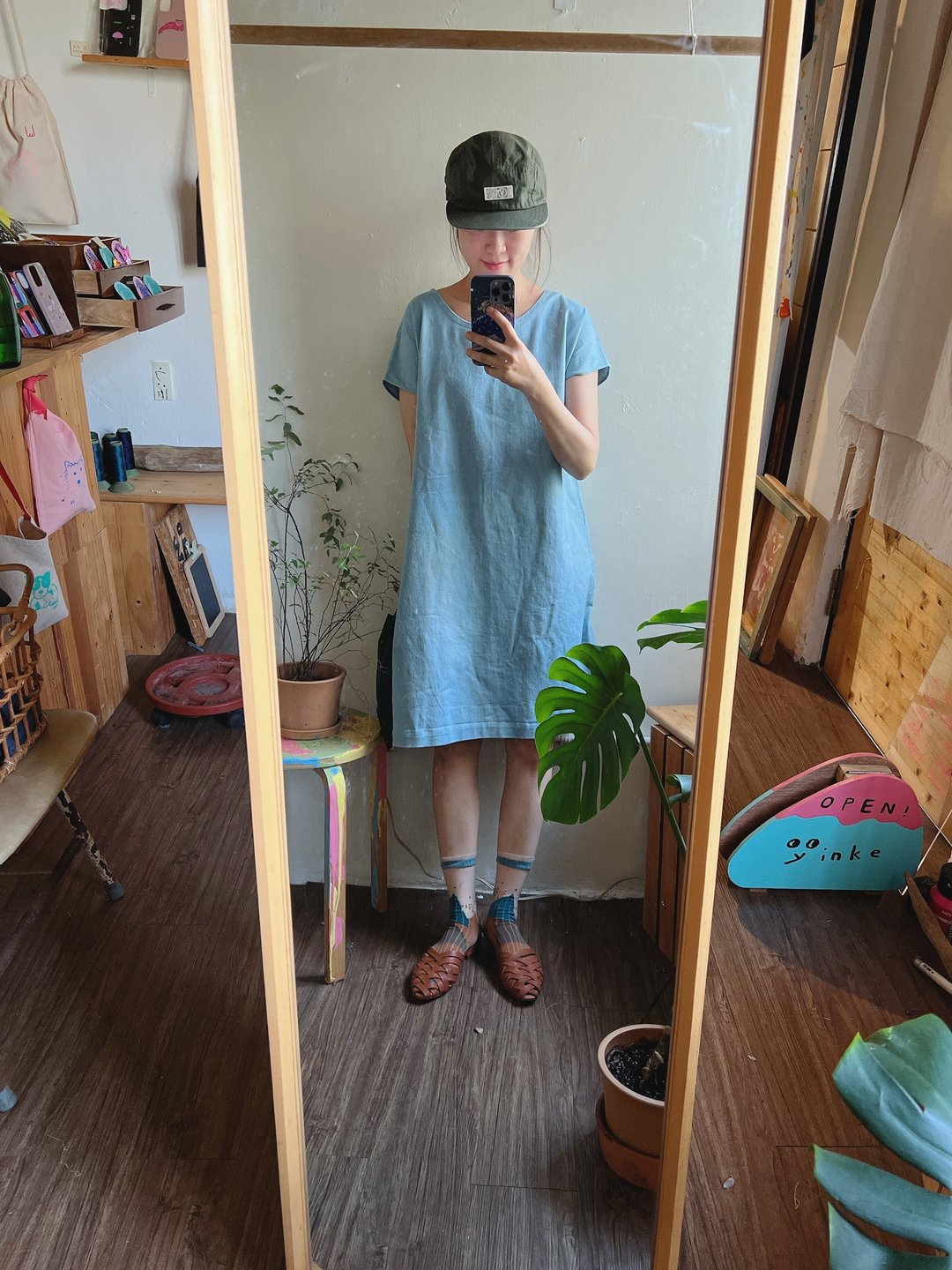 心花系列-微瑕疵特惠-口袋牛仔斜袖洋装 - 洋装/连衣裙 - 棉．麻 蓝色