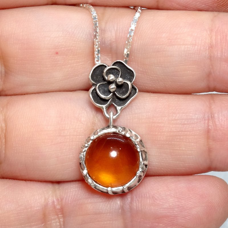 坠子 天然 金黄琥珀 925银饰 花 项链 宝石 金工 饰品 首饰 - 项链 - 银 