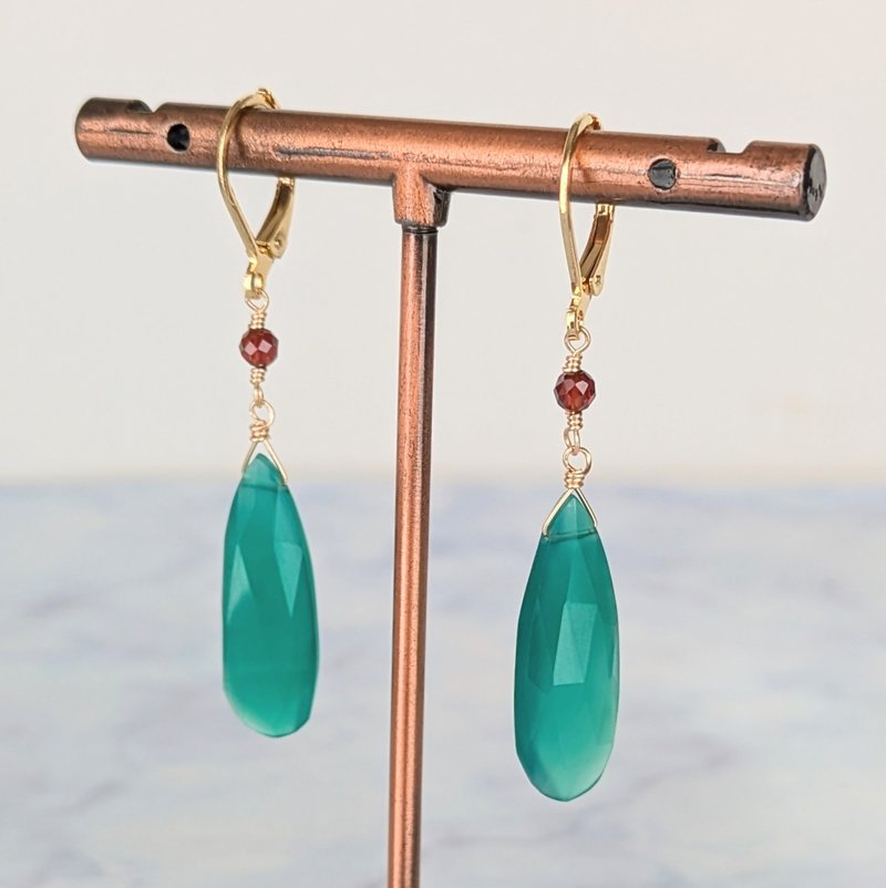 天然宝石耳环 绿玛瑙 × 石榴石 - 耳环/耳夹 - 宝石 绿色