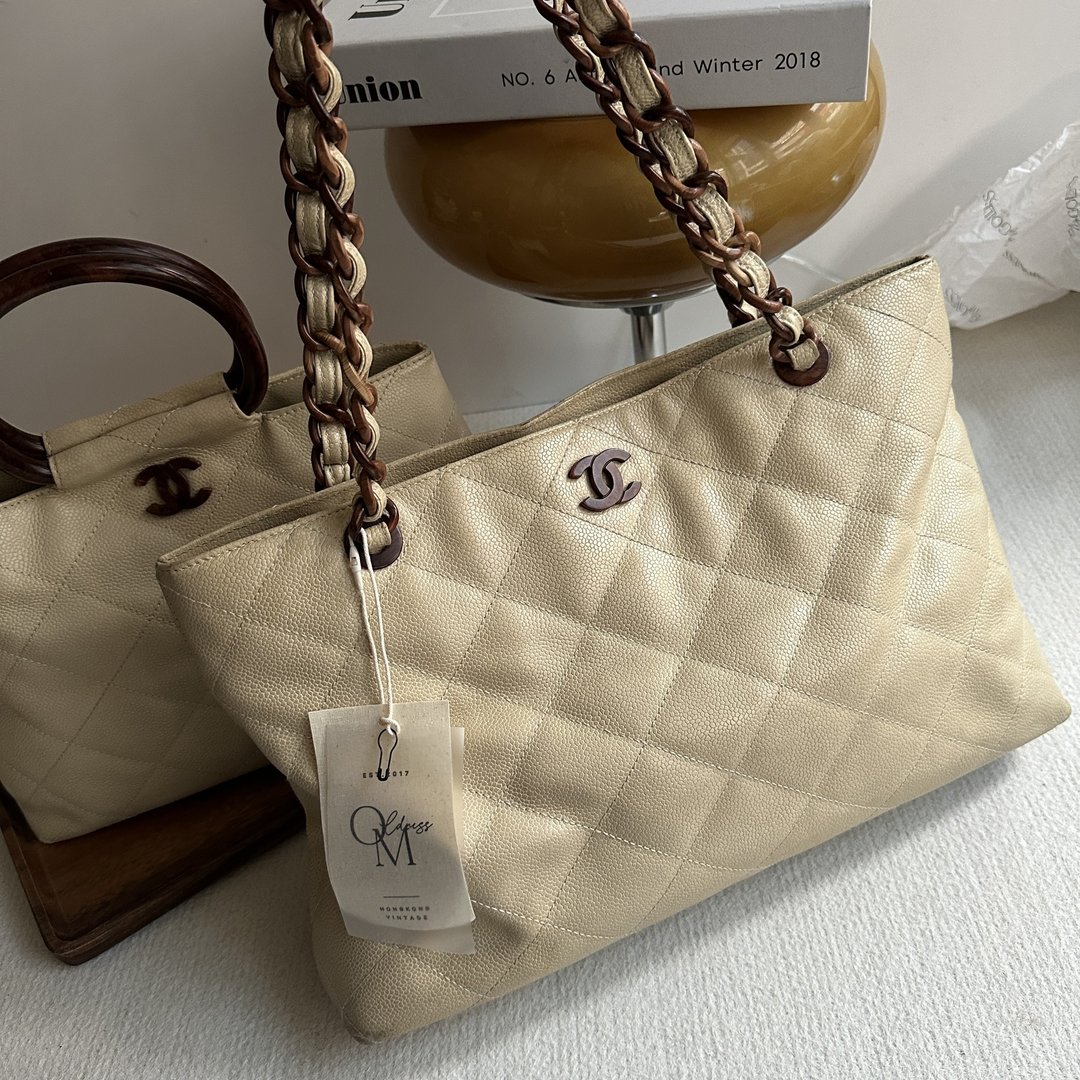 CHANEL 香奈儿 鱼子酱皮革 塑料 米色 肩背包 - 侧背包/斜挎包 - 真皮 白色