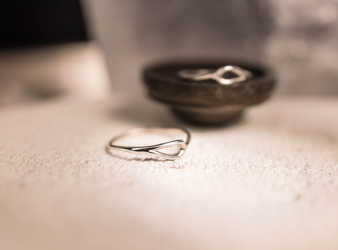 Horus ring 凝 | 925 silver 线戒 - 戒指 - 纯银 银色