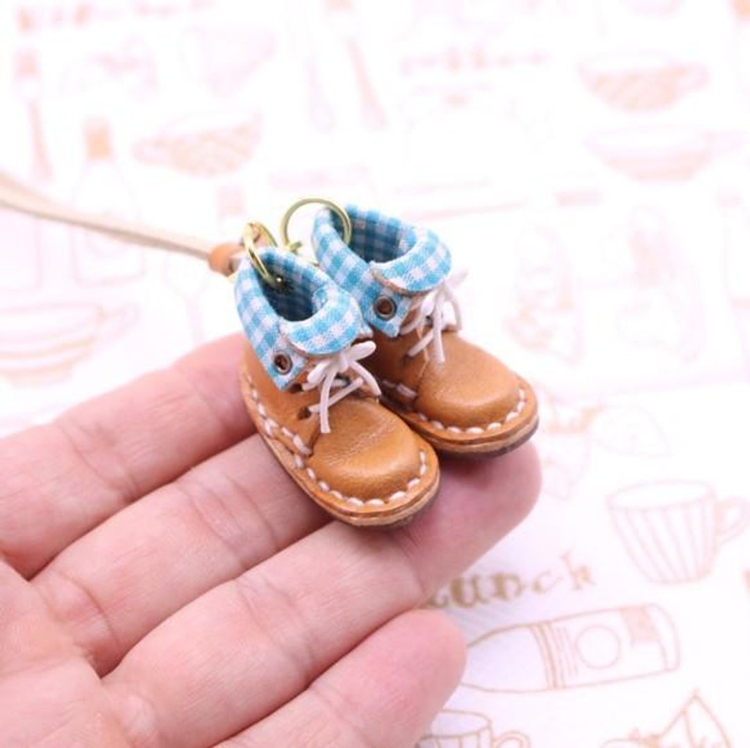Small leather boots necklace with marron lining - 项链 - 真皮 橘色
