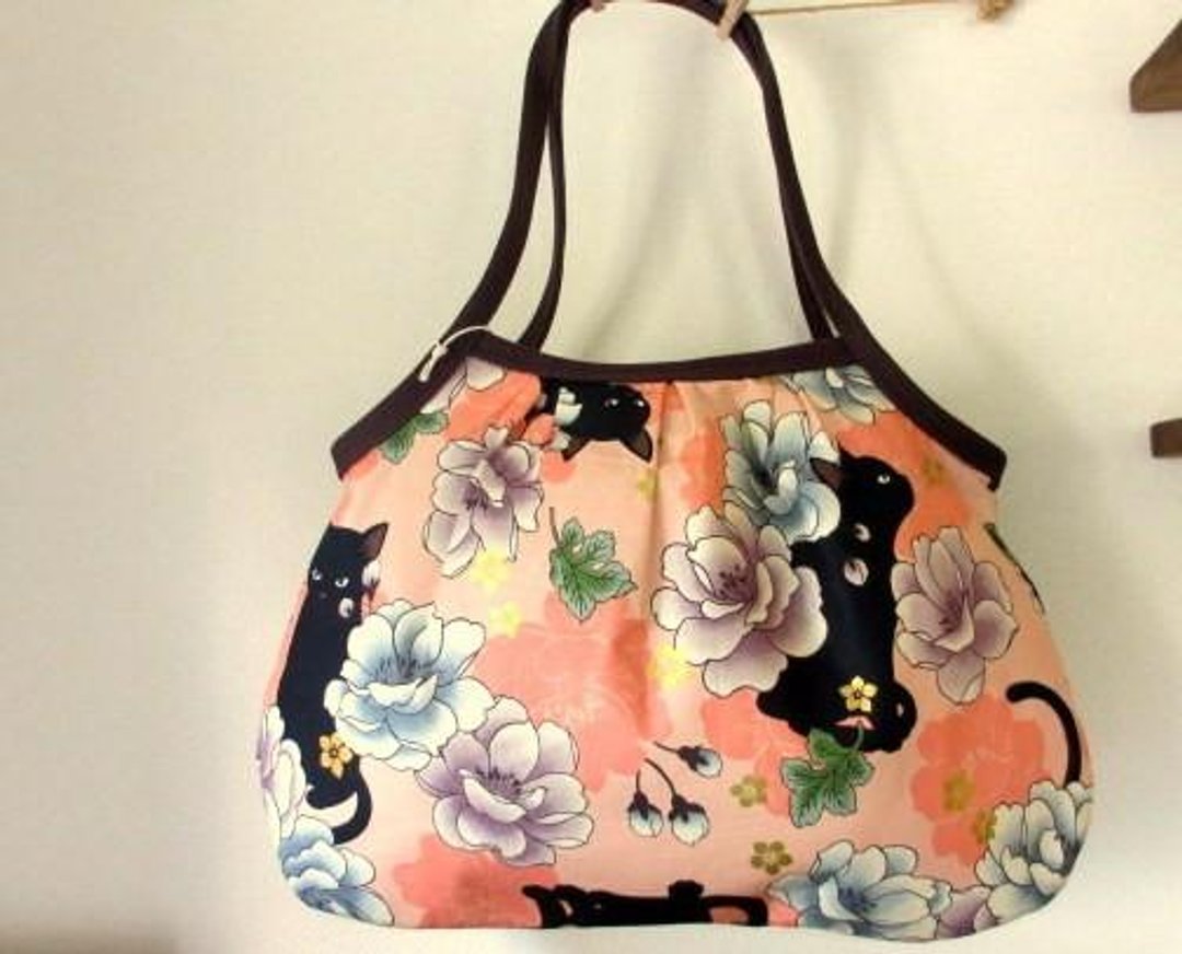 Black cat and peony Granny bag * orange (orange) color B - 侧背包/斜挎包 - 棉．麻 橘色